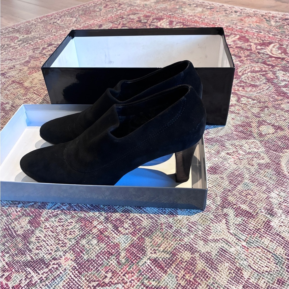 Black Women's Pointed Toe Heels - Classic Dress Pump